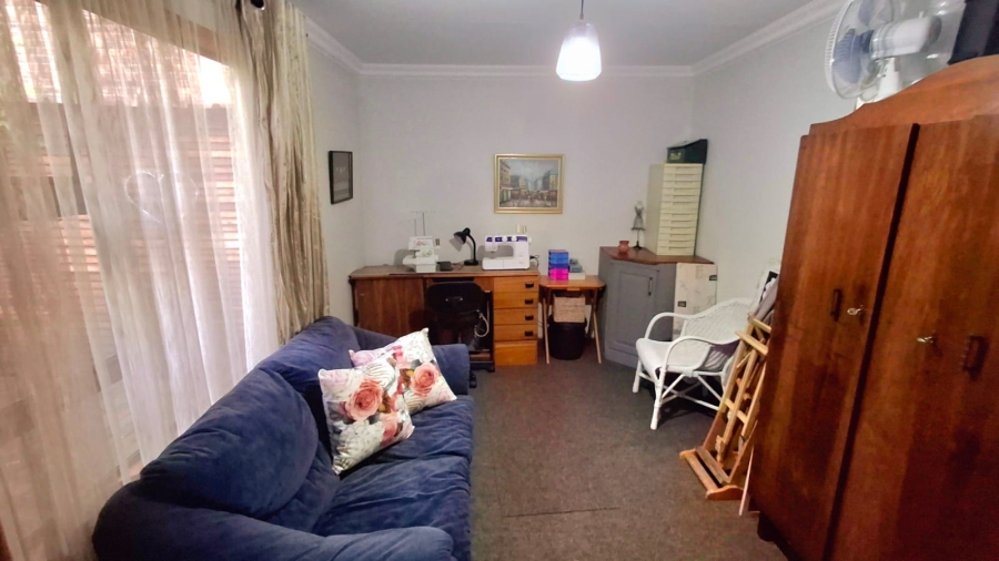 5 Bedroom Property for Sale in Vaalpark Free State